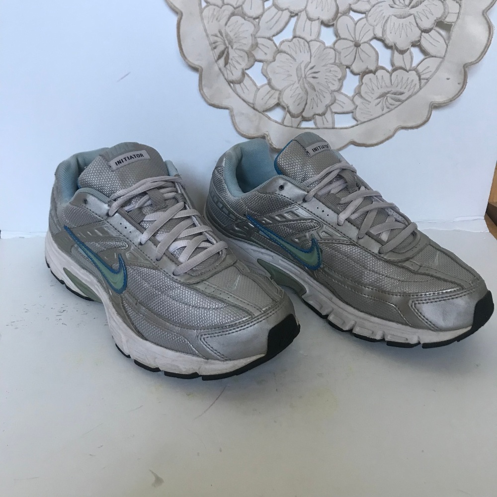 Nike Women’s Initiator Running Sneakers